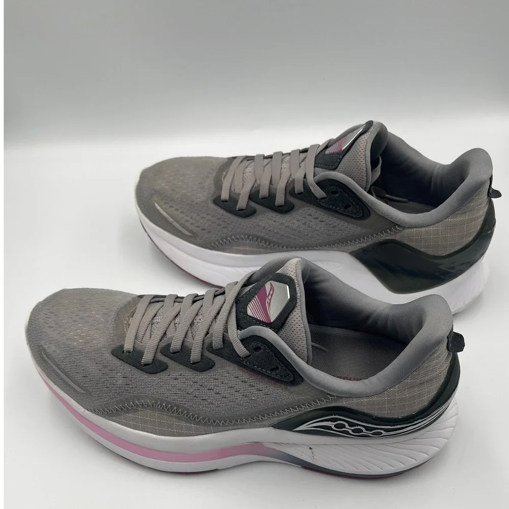 Saucony‎ Endorphin Shift 2 Women's Size 10 Gray Pink Running Shoes S10689-15